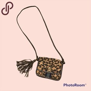 Tommy Hilfiger cheetah print crossbody purse